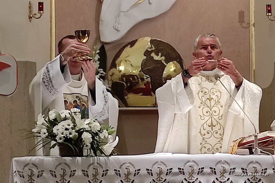 55 Eucharystia.jpg